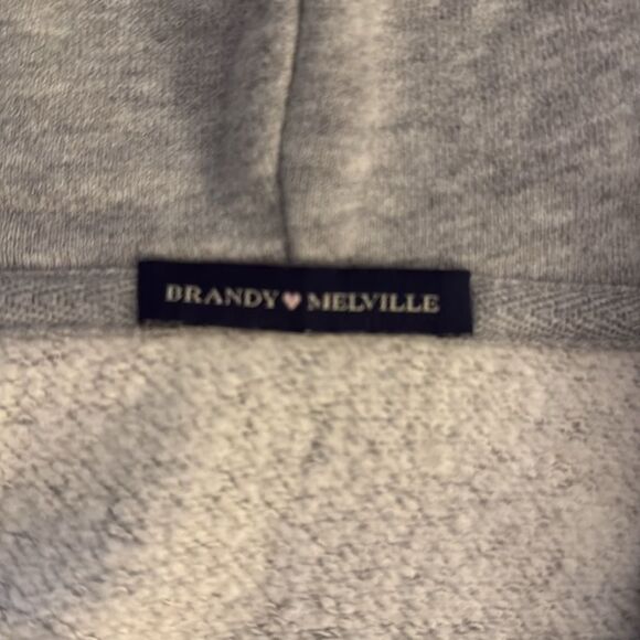 Brandy Melville Christy Hoodie in Heather Gray. Regular Fit. - Picture 6 of 8